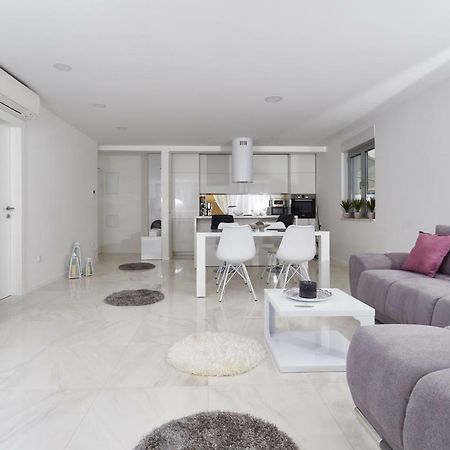 Brand New Apartment S & U ดูบรอฟนิก ภายนอก รูปภาพ