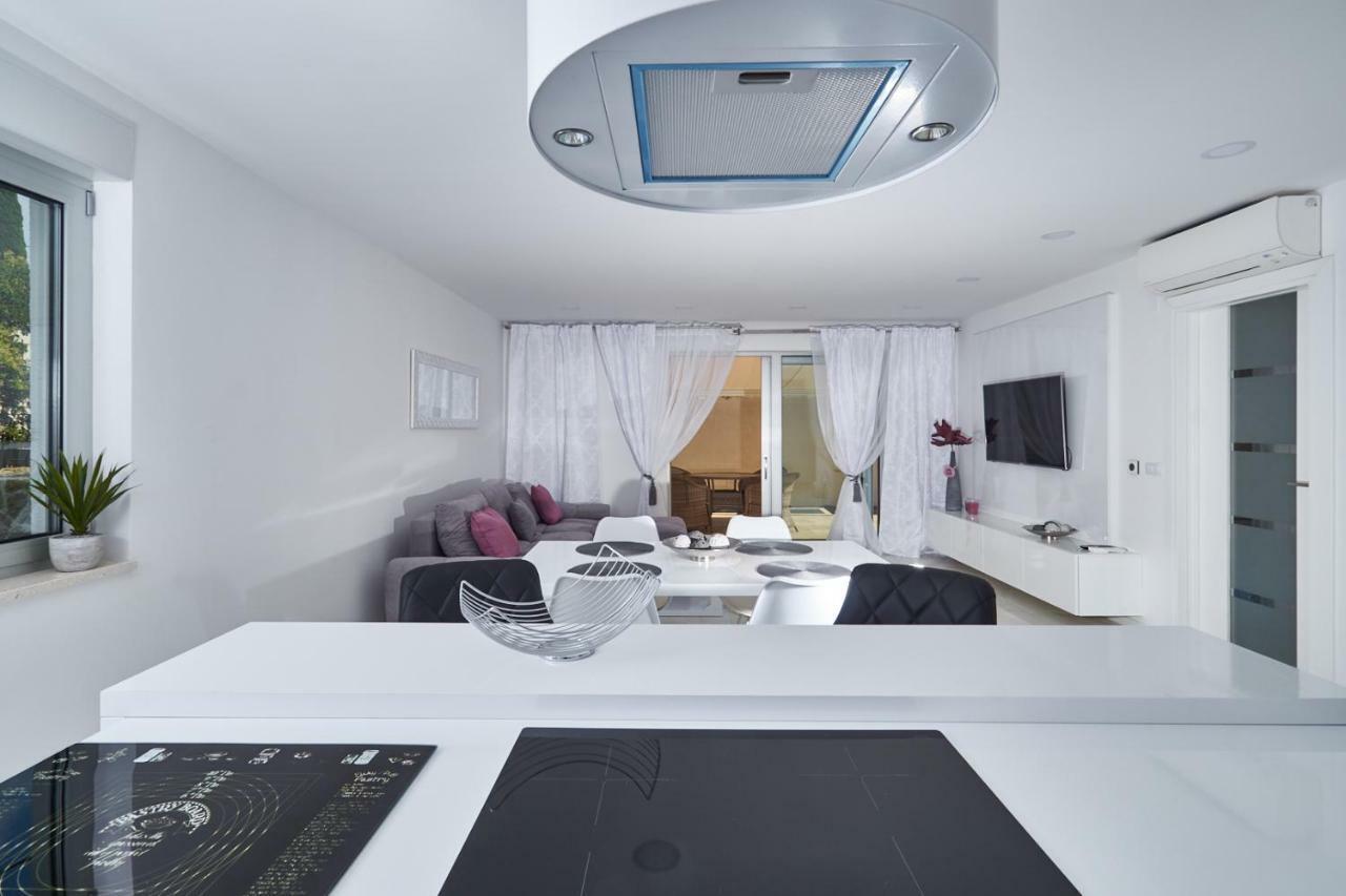 Brand New Apartment S & U ดูบรอฟนิก ภายนอก รูปภาพ